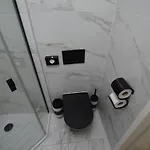 Stadthotel בית הארחה וילאך