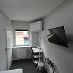 Stadthotel בית הארחה וילאך