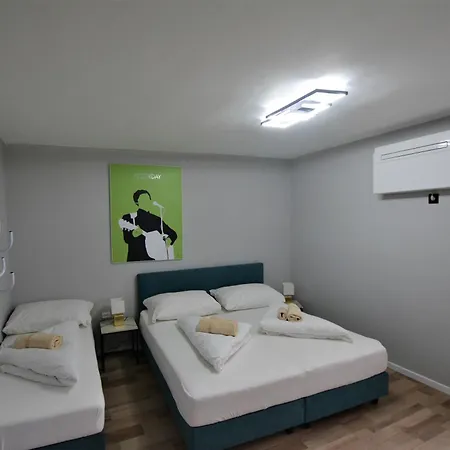 ゲストハウス Stadthotel フィラハ