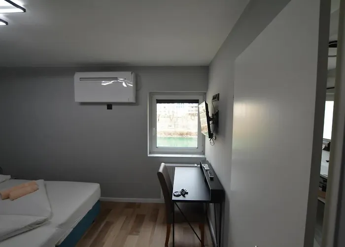 Stadthotel Гостевой дом Филлах